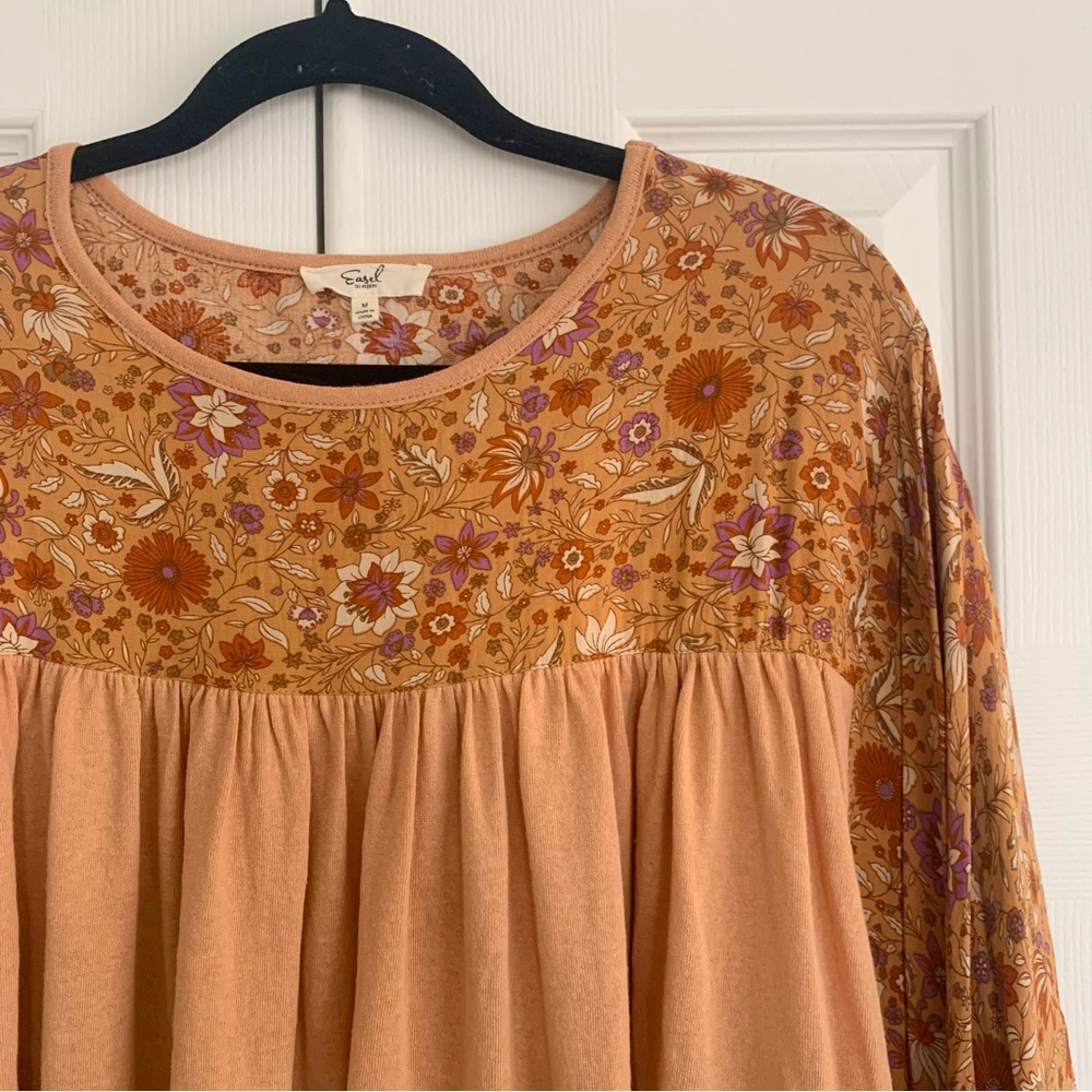 Flowy, Oversized Blouse - Picture 2 of 7